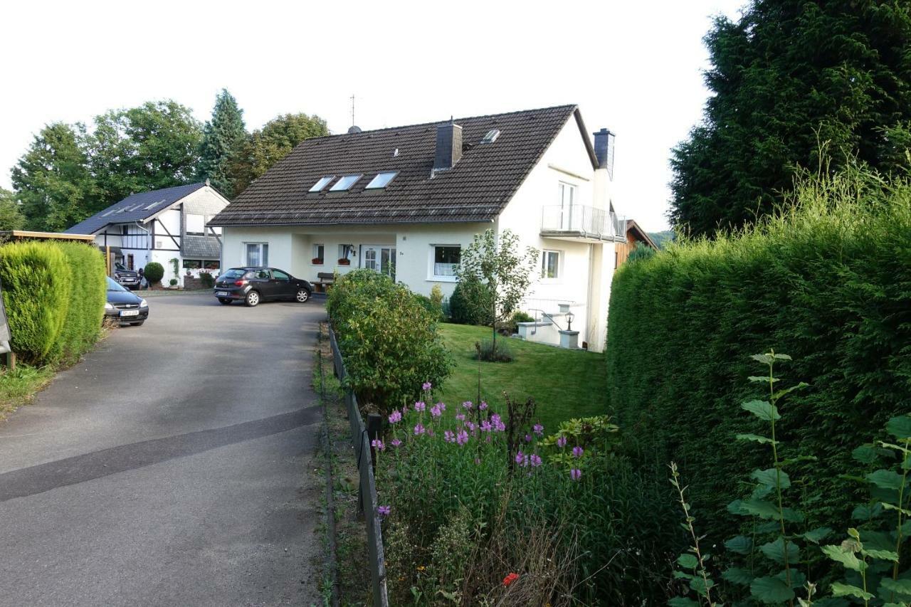 Ferienwohnung Lindlar-Linde Exterior photo